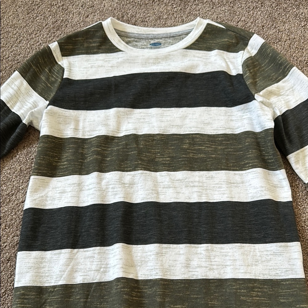 Old Navy, long sleeve T-shirt